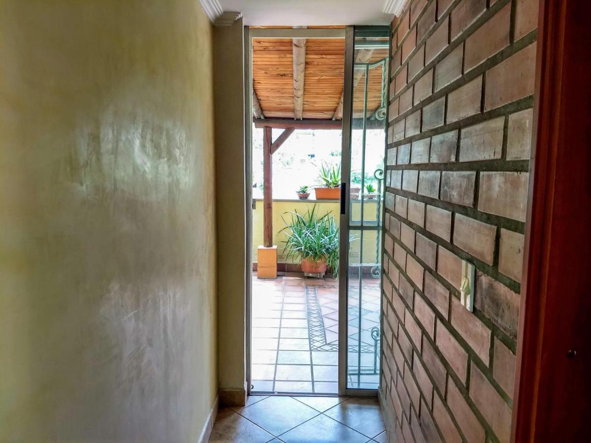 Bueno, Bonito, Barato Y Cerca A El Poblado Medellín Exterior foto
