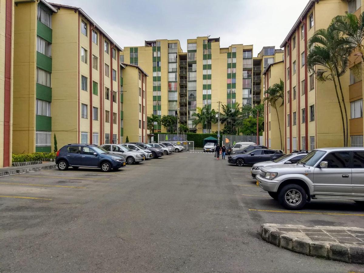 Bueno, Bonito, Barato Y Cerca A El Poblado Medellín Exterior foto